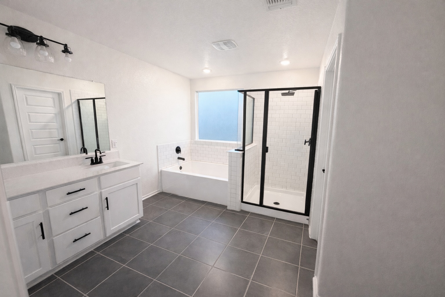 Walking bathroom - 708 Yellow Ribbon Trl