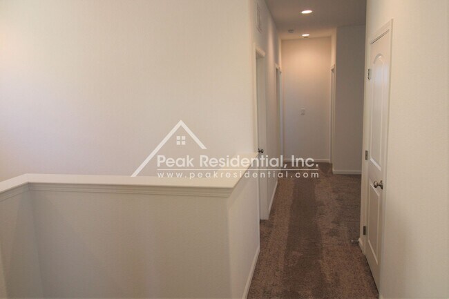 Building Photo - Very Nice 3bd/2.5ba North Natomas Home wit...