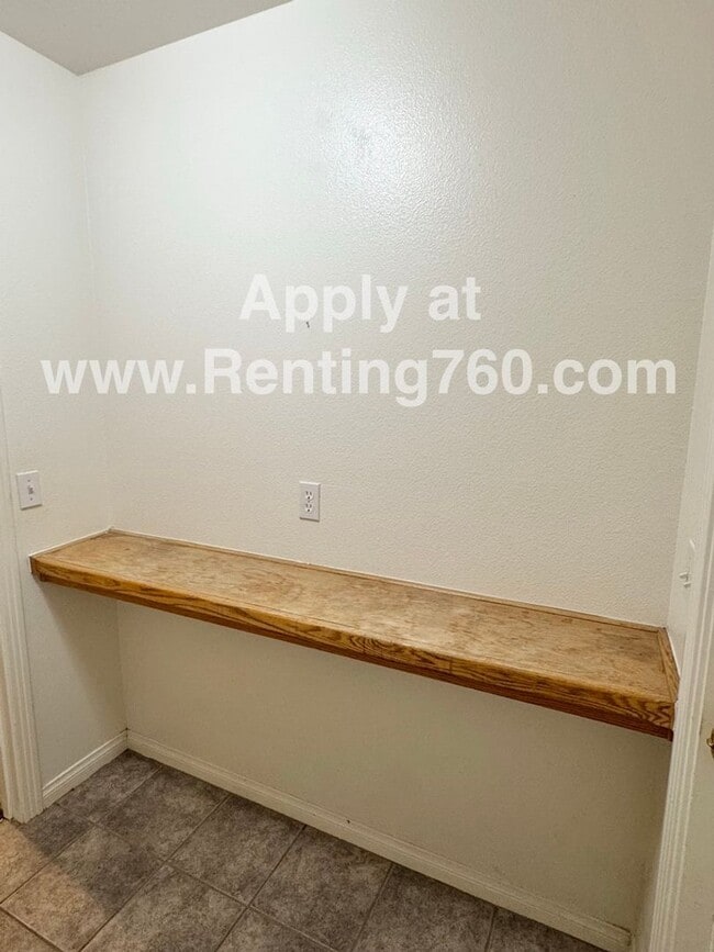 Building Photo - Beautiful Home in Copper Hills!