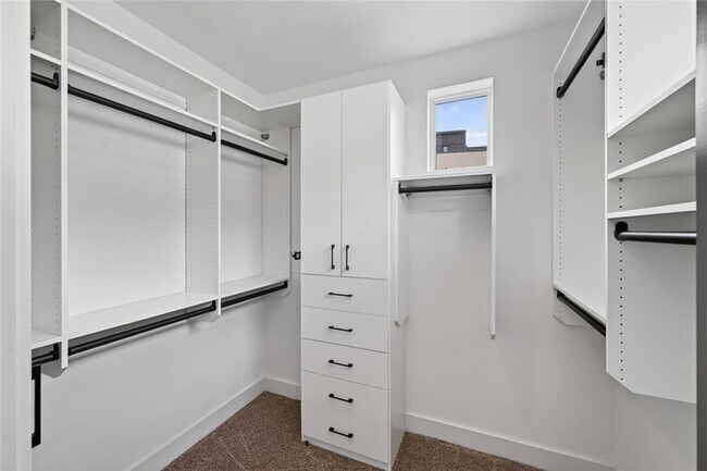 Building Photo - 1214 Chelsea Cir NW