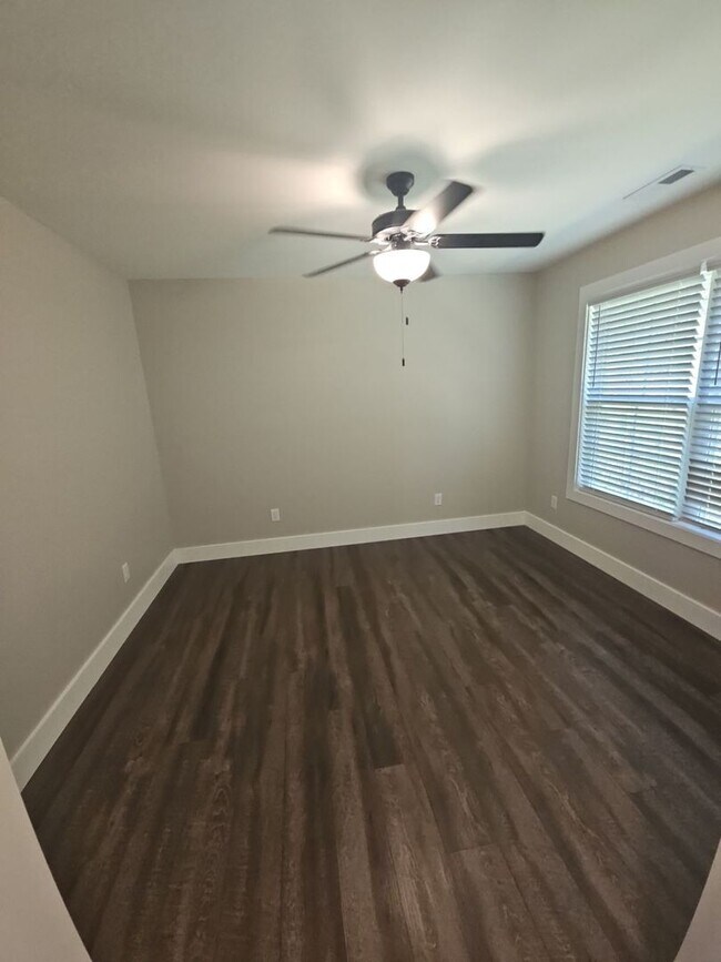 Building Photo - 1646 S Jefferson Ave