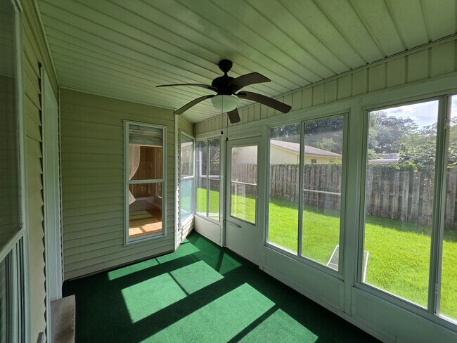 Building Photo - 148 Meadowbrook Ct
