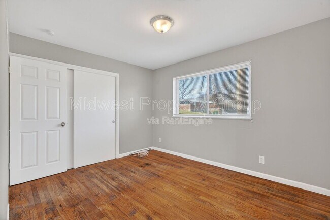 Building Photo - 2228 Duchess Dr