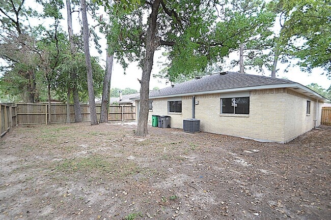 Building Photo - 4527 Adonis Dr