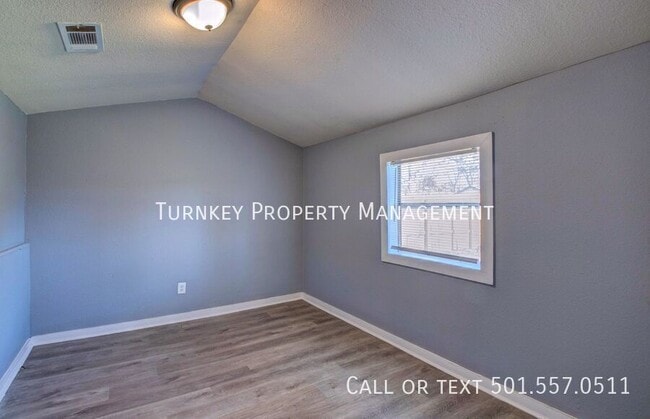 Building Photo - 1019 S Booker St