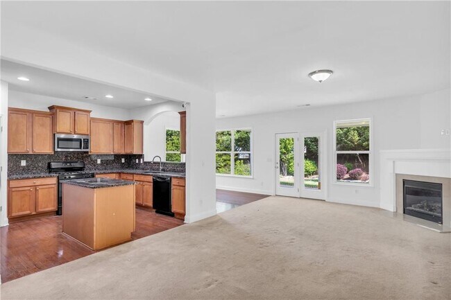 Building Photo - 5480 Beaver Ridge Dr