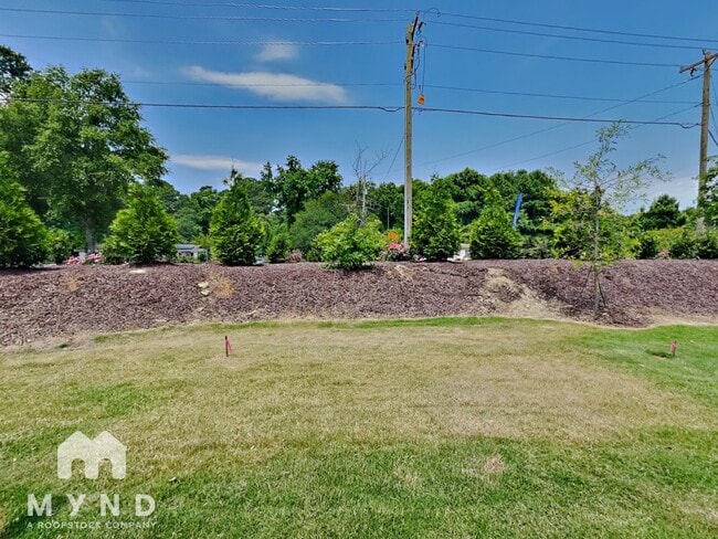 Building Photo - 113 Peebles Dr