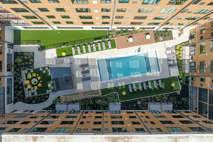 Primary Photo - The Yard Apartments