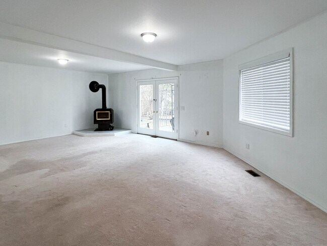 Building Photo - 3664 Mirage Cir