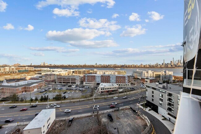 Building Photo - 8701 Churchill Rd