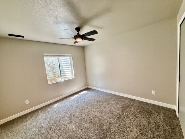 Building Photo - 4631 Fencer Rd