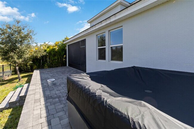 Building Photo - 11352 Satire St