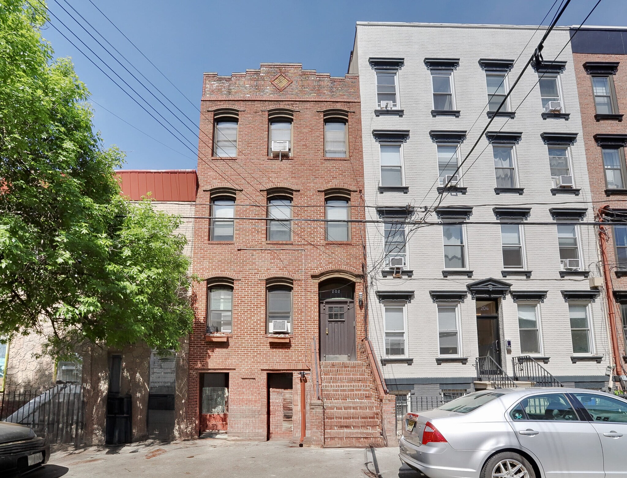 Building Photo - 202 Park Ave