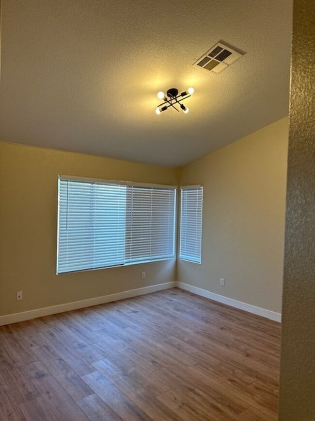 Building Photo - Single Story located in 89031