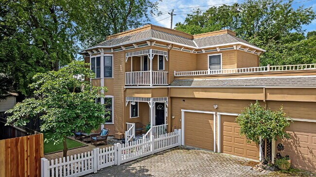 Building Photo - 6 month lease available now through March 2027