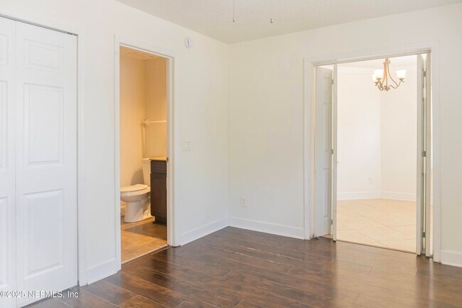 Building Photo - 5615 San Juan Ave