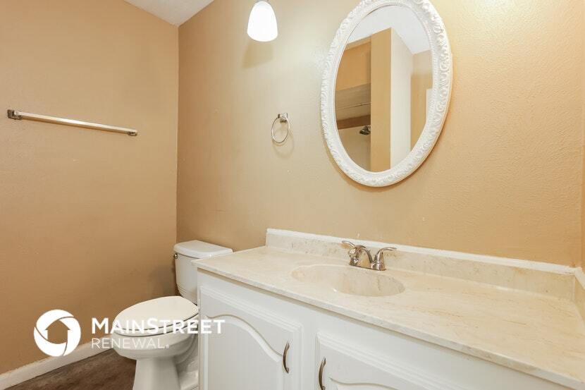 Building Photo - 6515 Forestview Dr