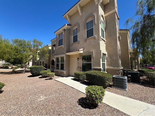 Primary Photo - 10550 W Alexander Rd