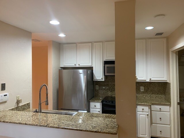 KITCHEN WITH NEW FARM SINK - 3949 Buena Vista St