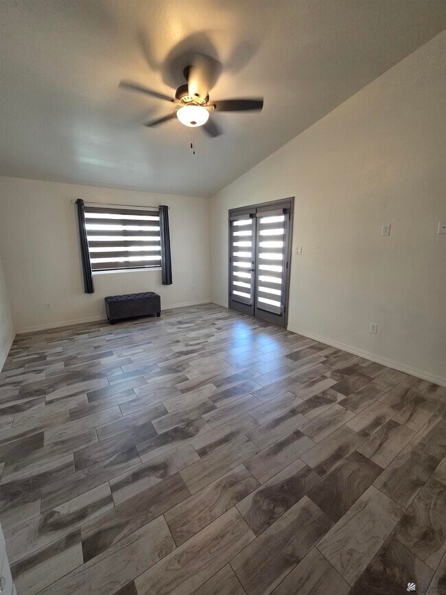 Building Photo - 3874 Santa Sophia St