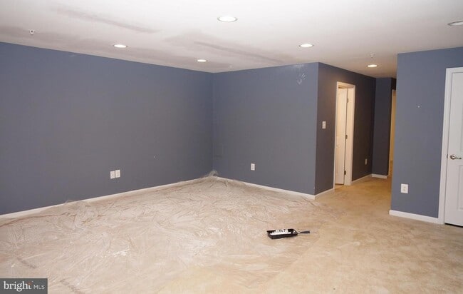 Building Photo - 4550 Tinder Box Circle Unit