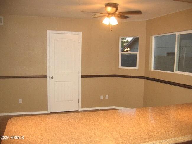 Building Photo - 20832 N 17th Ave