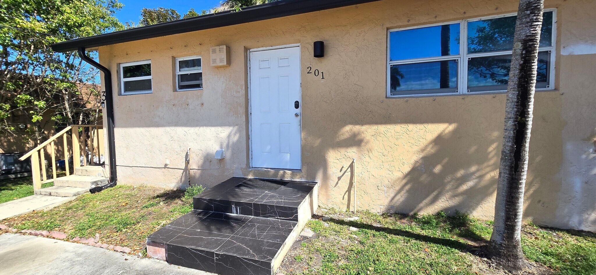 Private entrance - 201 NE 2nd Ave