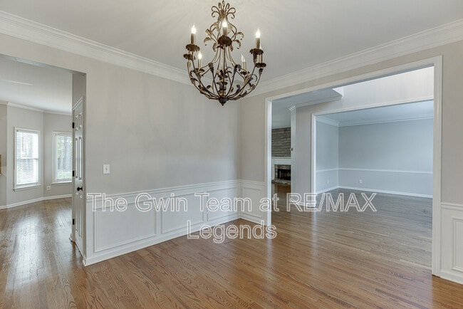 Building Photo - 1795 Lake Heights Cir