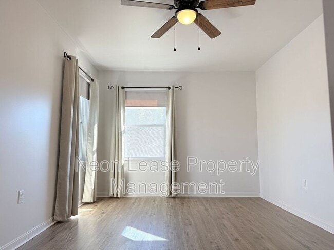 Building Photo - 400 Franklin St