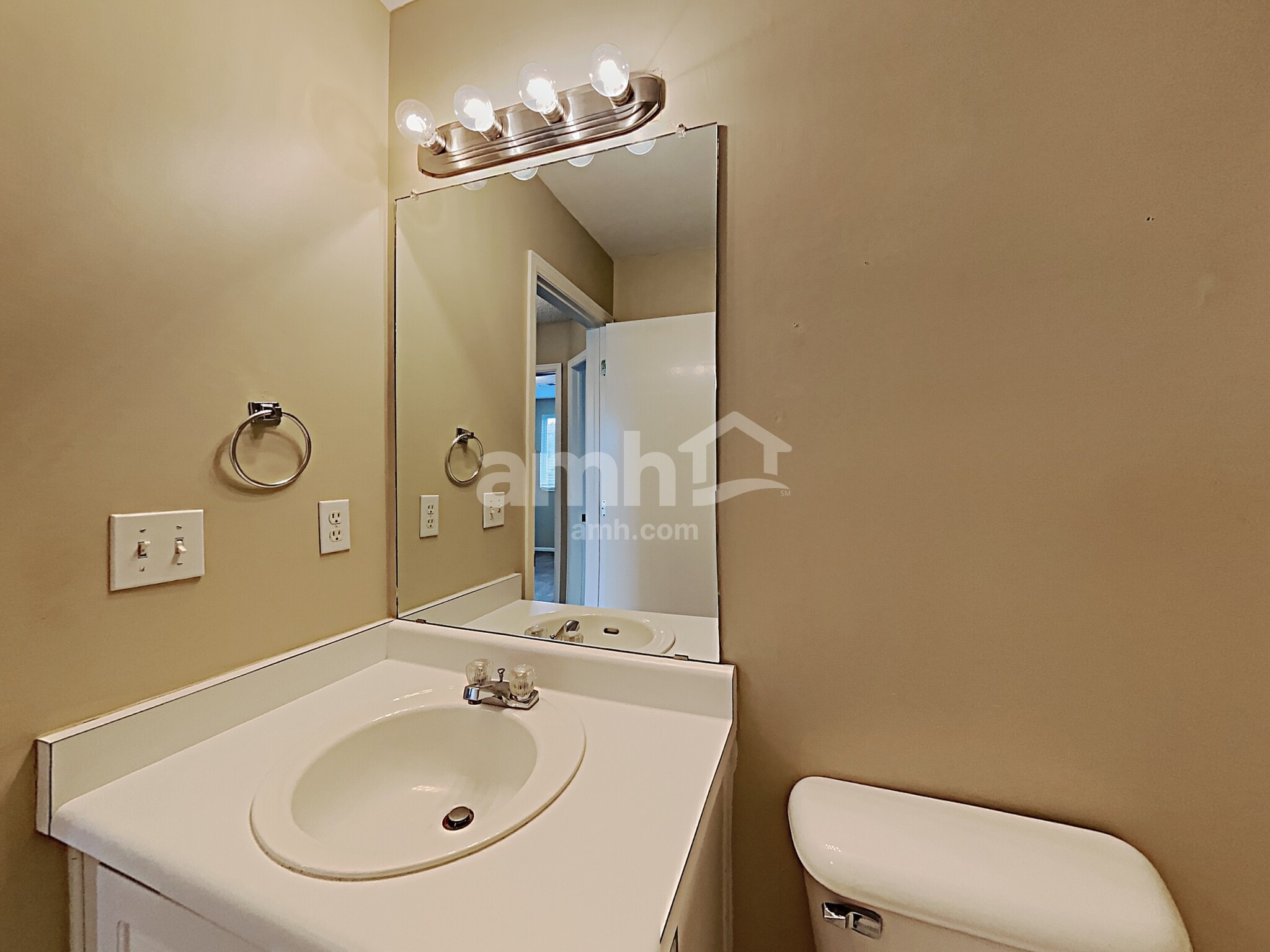 Building Photo - 9595 Canberra Dr