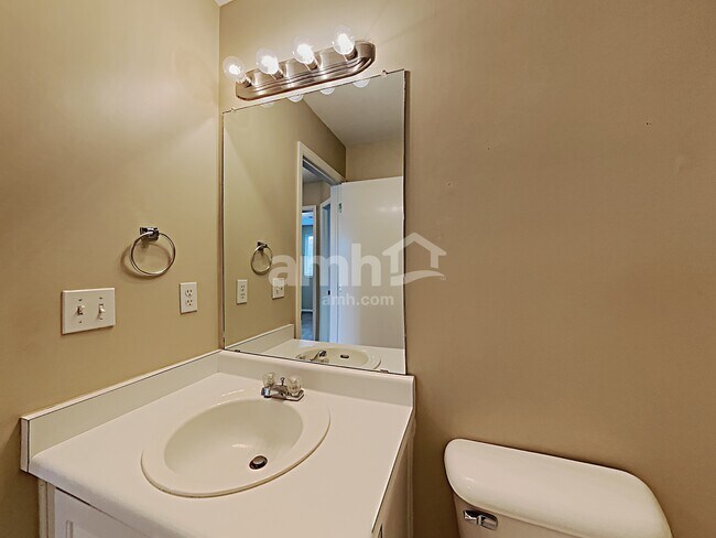 Building Photo - 9595 Canberra Dr
