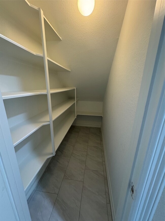 Building Photo - 1412 Caine Hill Ct