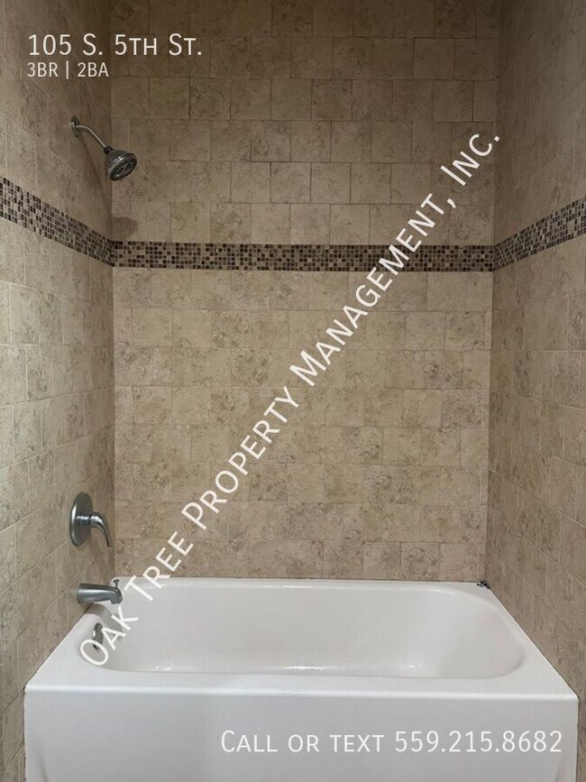 Building Photo - 105 S 5th St