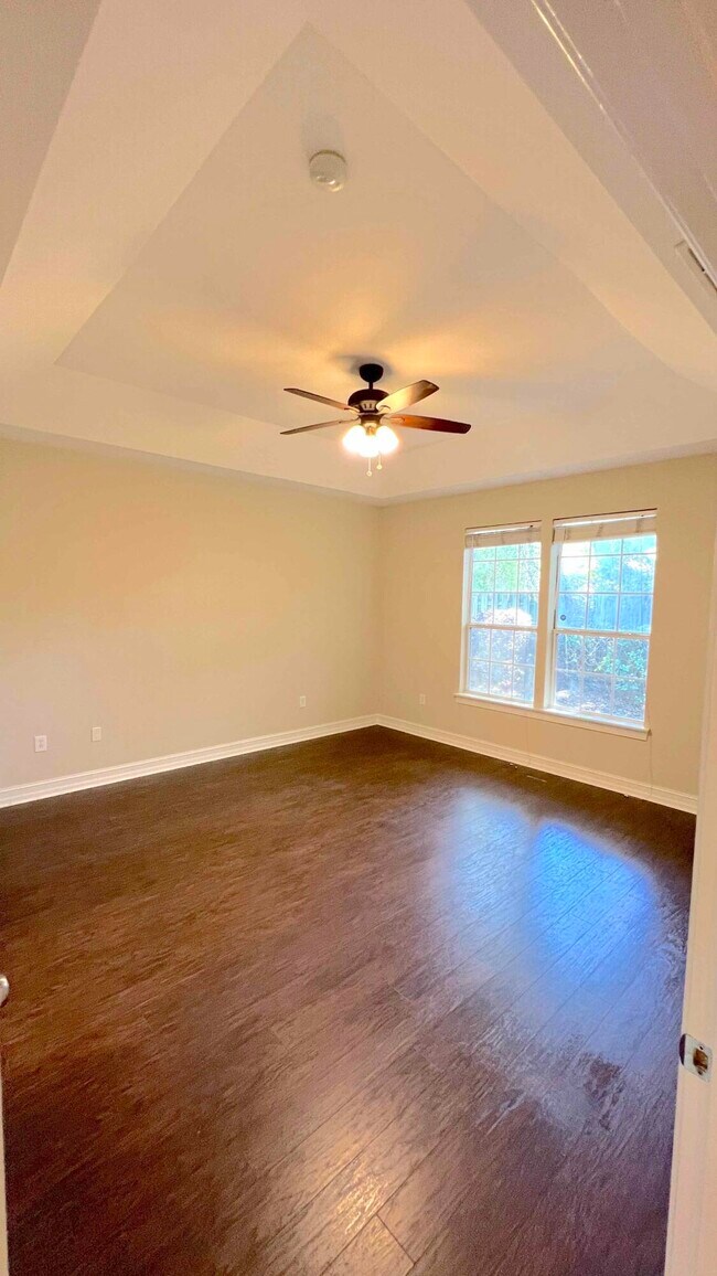 Building Photo - 4230 Jade Loop