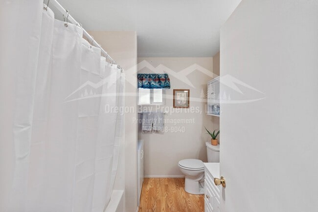 Building Photo - Coastal Cabin Retreat