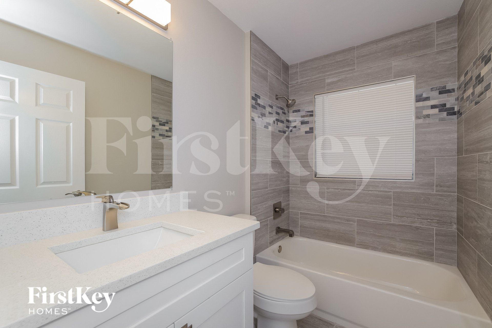 Building Photo - 429 Hanging Moss Rd