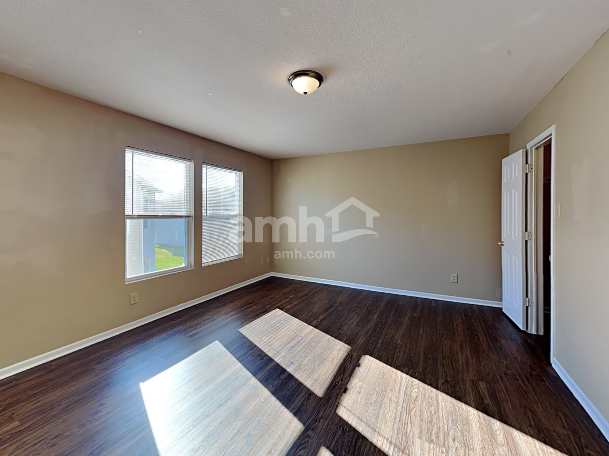 Building Photo - 524 Bridgewater Dr