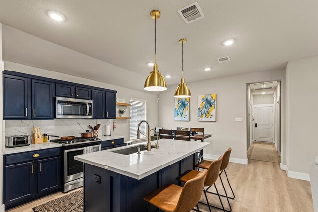 Building Photo - 21627 Calico Bush Trail