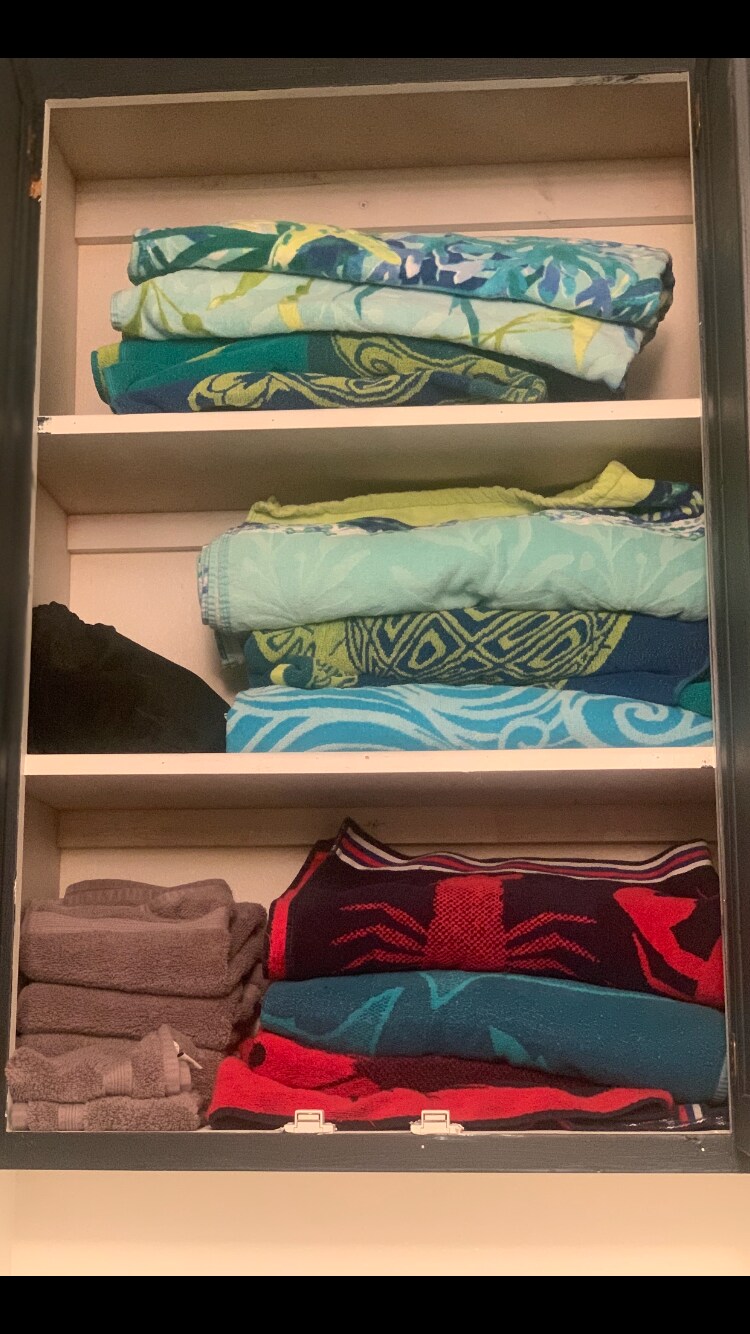 Pool towels in downstairs bathroom - 31903 Vineyard Ave