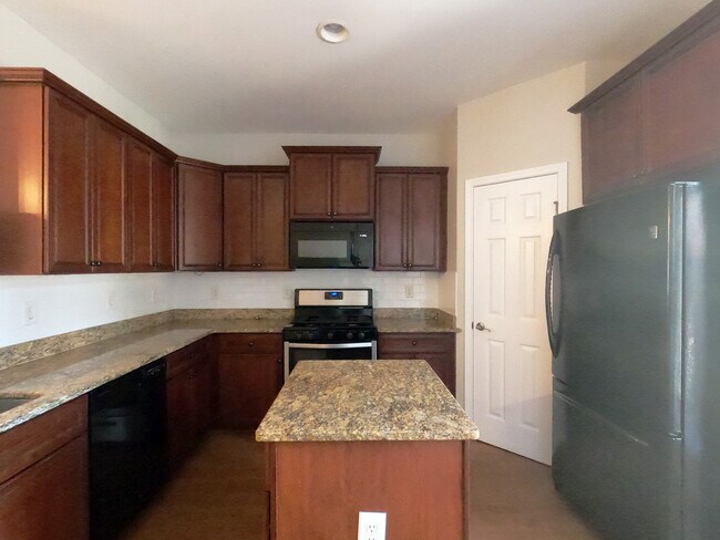 Building Photo - 213 16th St NW