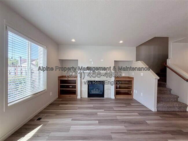 Building Photo - 13119 SW 154th Ave