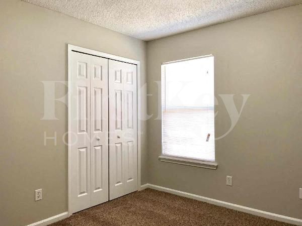 Building Photo - 3267 Chad Bourne Dr