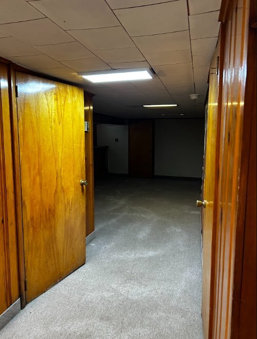 Building Photo - 807 N Irving Ave