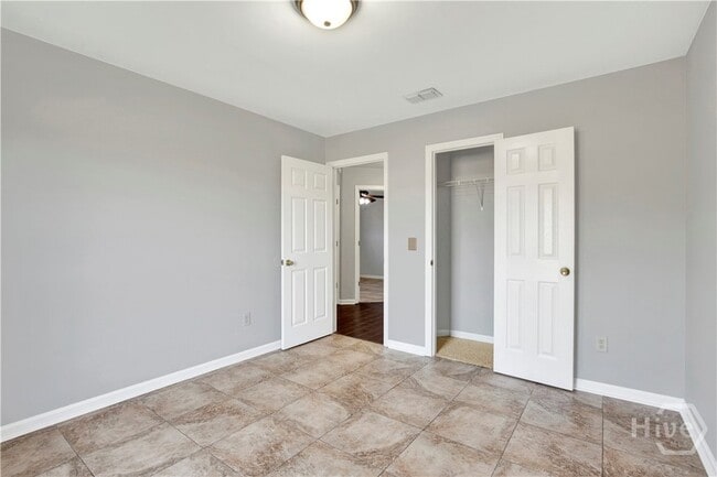 Building Photo - 125 Shawn Ct