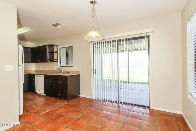 Building Photo - 3190 W Williams Dr