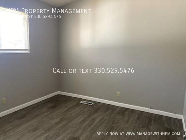 Building Photo - 2383 Newton-