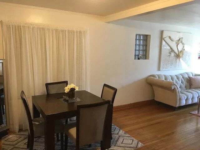 Building Photo - 7827 S Ridgeland Ave