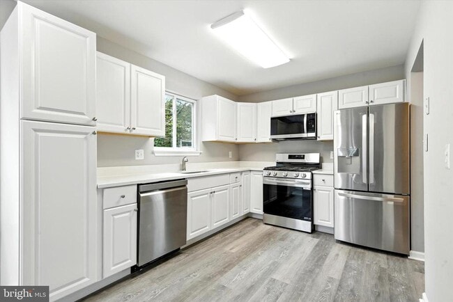 Building Photo - 1061 Berkley Dr