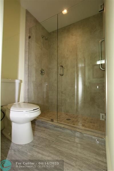 Building Photo - 20844 Vinesta Cir