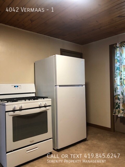 Building Photo - Cozy 1-bedroom Duplex!